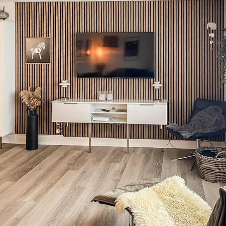 بيت للعطل 3 Bedroom Stunning In *